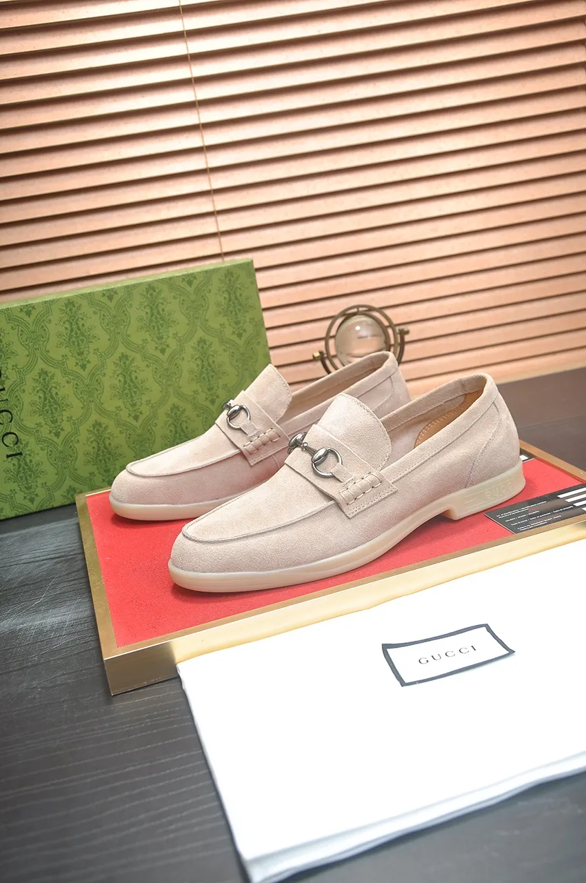 Men's shoes 💰440💶【GUCCI】 (High-end Niuli) New 🍀Gucci* - top version Gucci classic casual leather shoes! It is made of imported original cowhide and has a comfortable first layer of cowhide lining! Original wear-resistant rubber outsole! High quality products! Code number 38-44!